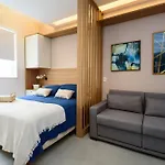 Omar do Rio - BL 213 - Studio Moderno, Internet 120mbps, Smart TV, na melhor localização de Copacabana, próximo ao Baixo Copa, 03 minutos andando da Praia de Copacabana e do Metrô Cantagalo